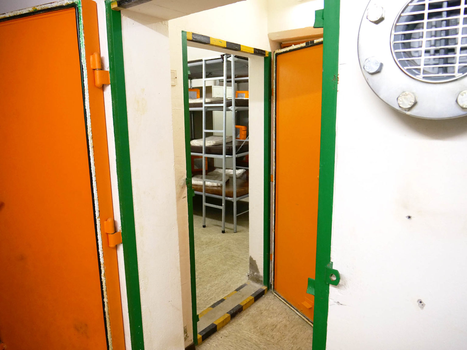 Bunker kaufen - Bunker kaufen - 100% autarke Bunkeranlage